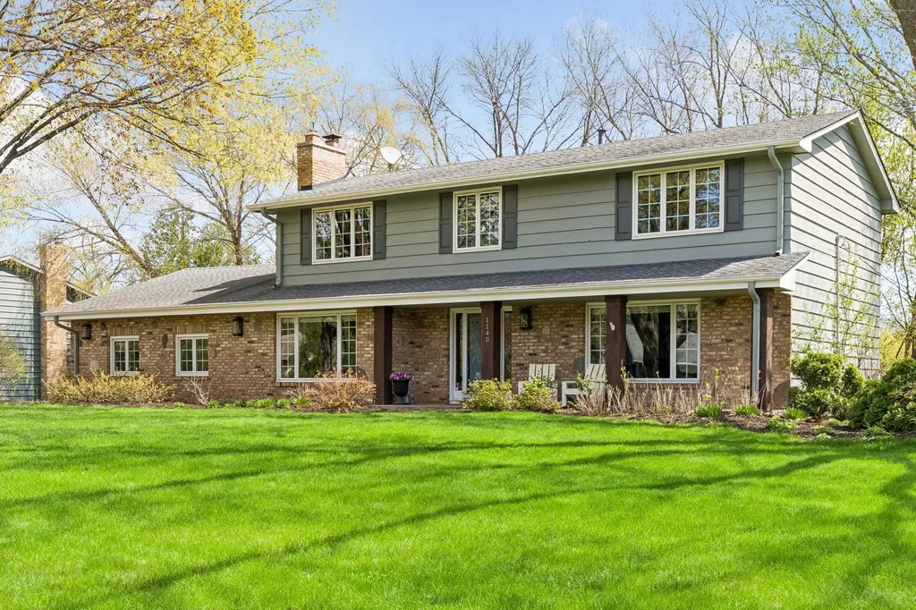 1140 Vagabond Lane N Plymouth MN 55447