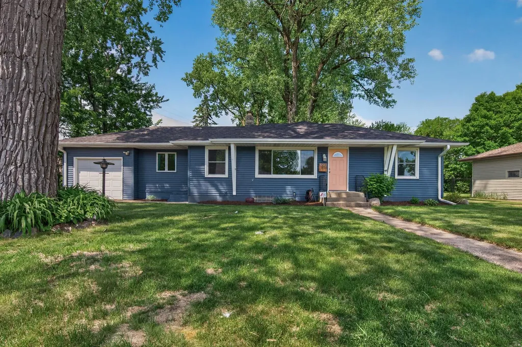4613 Indiana Avenue N Robbinsdale MN 55422