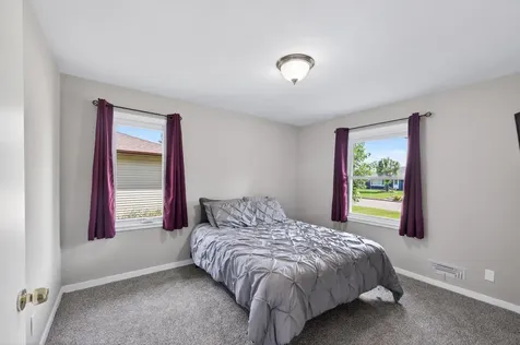 4613 Indiana Avenue N Robbinsdale MN 55422