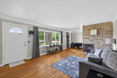 4613 Indiana Avenue N Robbinsdale MN 55422