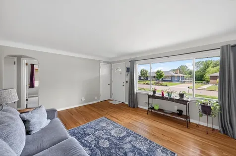 4613 Indiana Avenue N Robbinsdale MN 55422