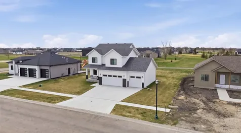 102 Annies Way Mapleton ND 58059