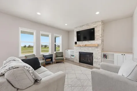 102 Annies Way Mapleton ND 58059