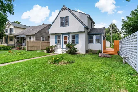 1212 4th Street N South Saint Paul MN 55075