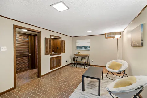 1212 4th Street N South Saint Paul MN 55075