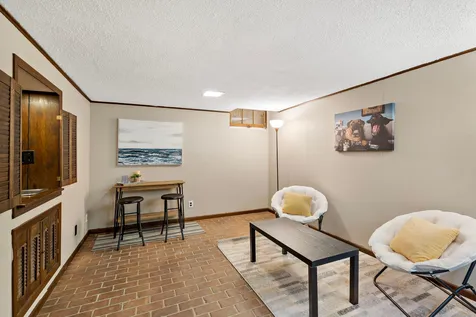 1212 4th Street N South Saint Paul MN 55075
