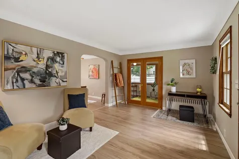 1212 4th Street N South Saint Paul MN 55075