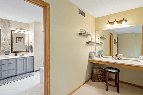 2065 Anton Way Shakopee MN 55379