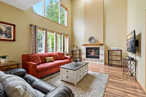2065 Anton Way Shakopee MN 55379
