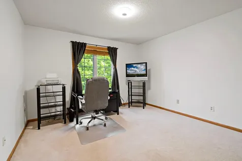 2065 Anton Way Shakopee MN 55379