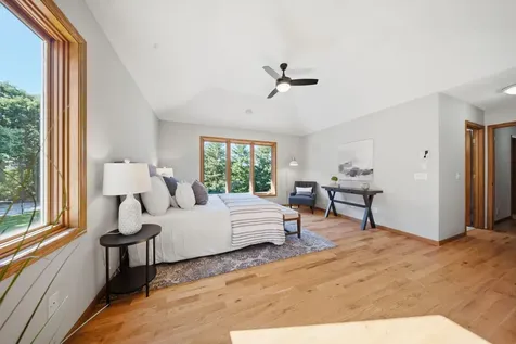869 Mendakota Court Mendota Heights MN 55120