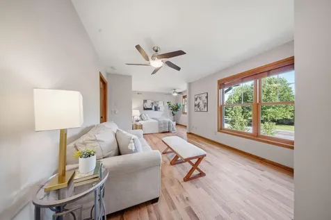 869 Mendakota Court Mendota Heights MN 55120
