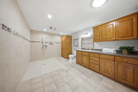 869 Mendakota Court Mendota Heights MN 55120