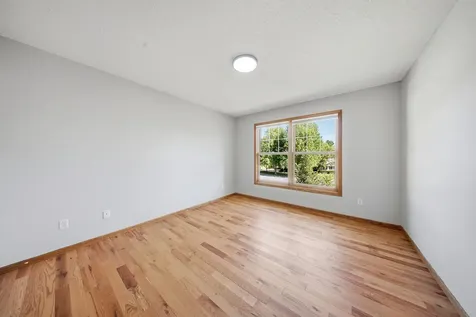 869 Mendakota Court Mendota Heights MN 55120