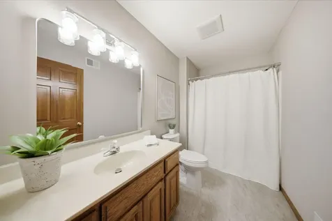 869 Mendakota Court Mendota Heights MN 55120