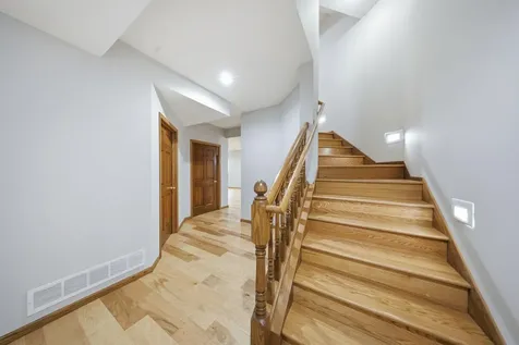 869 Mendakota Court Mendota Heights MN 55120
