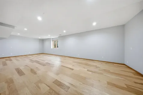 869 Mendakota Court Mendota Heights MN 55120