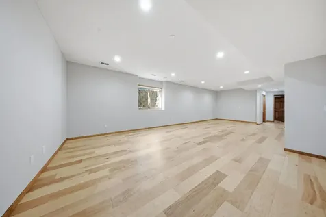 869 Mendakota Court Mendota Heights MN 55120