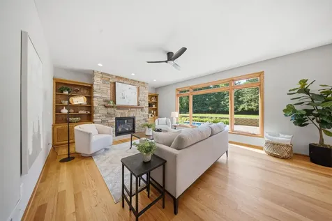 869 Mendakota Court Mendota Heights MN 55120