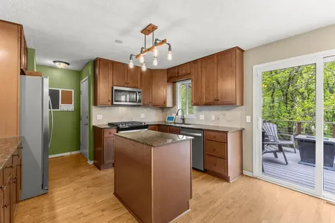 7501 82nd Avenue N Brooklyn Park MN 55445