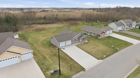 1504 Jasmine Drive Alexandria MN 56308