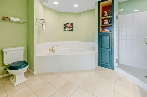 8301 Creekside Circle Bloomington MN 55437