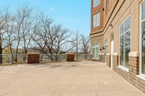 8301 Creekside Circle Bloomington MN 55437