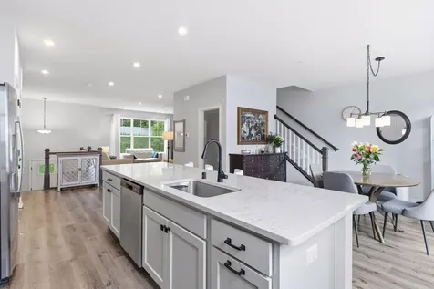 2864 Lexington Place N Roseville MN 55113