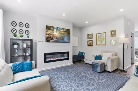 2864 Lexington Place N Roseville MN 55113