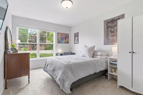 2864 Lexington Place N Roseville MN 55113