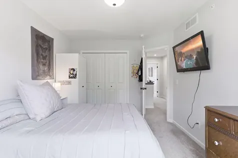 2864 Lexington Place N Roseville MN 55113