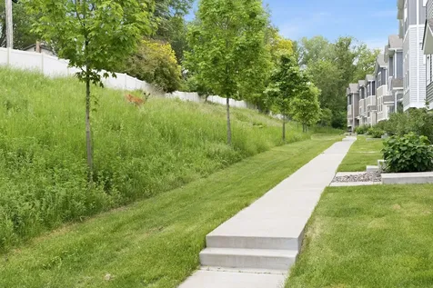 2864 Lexington Place N Roseville MN 55113