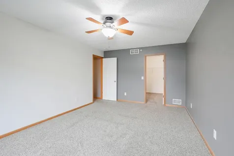 4853 Bisset Lane Inver Grove Heights MN 55076