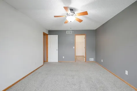 4853 Bisset Lane Inver Grove Heights MN 55076