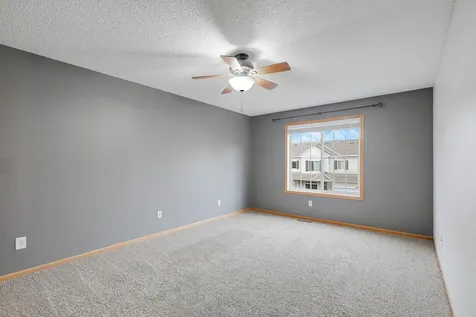 4853 Bisset Lane Inver Grove Heights MN 55076
