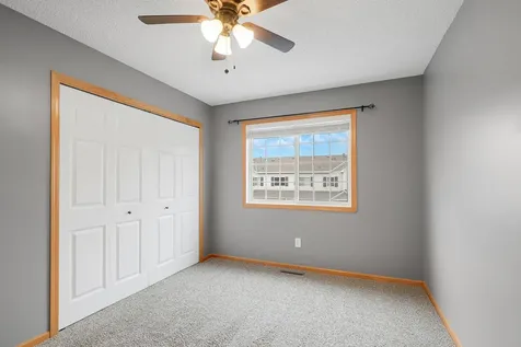 4853 Bisset Lane Inver Grove Heights MN 55076