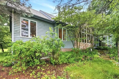 481 Sleepy Hollow Drive Roberts WI 54023