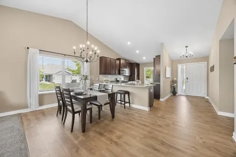 18192 Hartlin Avenue Lakeville MN 55044