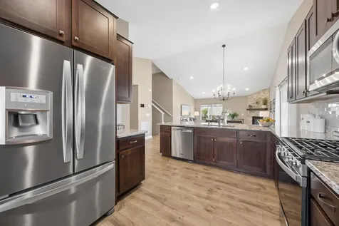 18192 Hartlin Avenue Lakeville MN 55044