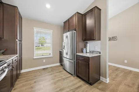 18192 Hartlin Avenue Lakeville MN 55044