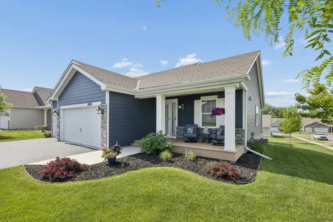 18192 Hartlin Avenue Lakeville MN 55044