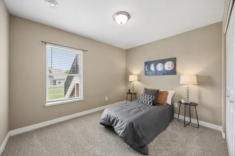 18192 Hartlin Avenue Lakeville MN 55044
