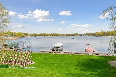 2412 Avon Drive Mound MN 55364