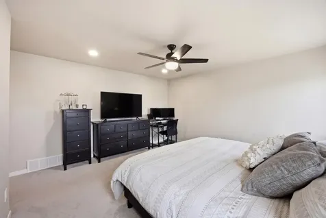6741 71st Avenue S Horace ND 58047