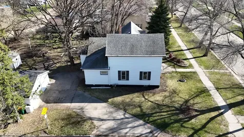 404 2nd Street S Wahpeton ND 58075