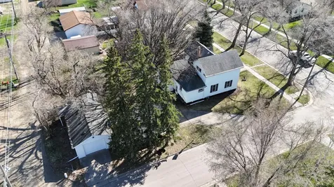 404 2nd Street S Wahpeton ND 58075