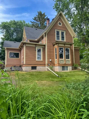906 4th Street N Stillwater MN 55082