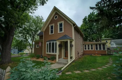 906 4th Street N Stillwater MN 55082