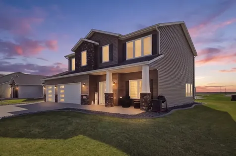 5651 43rd Street S Fargo ND 58104