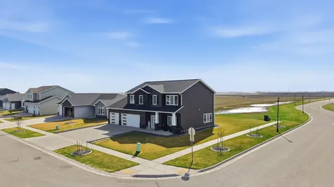 5651 43rd Street S Fargo ND 58104